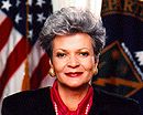 Hazel O'Learyová, první žena a Afroameričanka v této funkci.