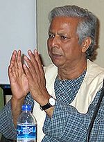 Muhammad Yunus, nositel Nobelovy ceny, první člen banky.