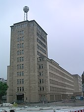 Weather column on the high-rise building at the main station