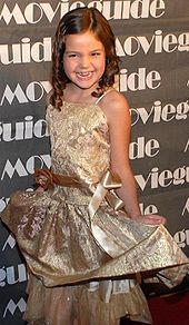 Gábor Csupó valitsi May Belle Aaronsin rooliin Bailee Madisonin tämän viehättävyyden ja itsevarmuuden vuoksi.