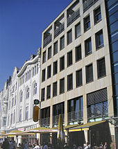 Contrasts in the old town