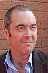 James Nesbitt je bil za vlogo nominiran za zlati globus.