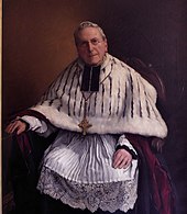 Flemish canon with almutium