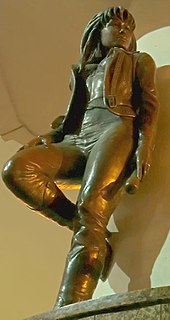 Mirador de la Flor, statuetka stworzona na cześć Seleny.