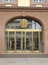 Main entrance of the Faculty of Economics of the University of Mannheim
