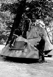Kubuś den polske panservogn fra Anden Verdenskrig, fremstillet af hjemmehæren under oprøret. Den deltog i angrebet på Warszawa Universitet.