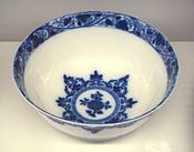 Coupe en porcelaine tendre de Saint-Cloud, à décor bleu sous glaçure, 1700/1710