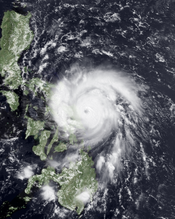 Vongfong van categorie 3 nadert de Filippijnen.  
