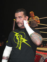 Punk w czasie, gdy był liderem Nexusa w 2011 r.