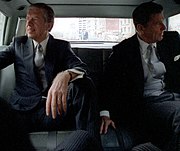 Carter og den nyvalgte præsident Ronald Reagan før Reagan blev taget i ed, januar 1981