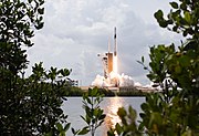 La Crew Dragon y el Falcon 9 de SpaceX realizan su primer lanzamiento tripulado para la NASA