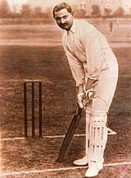 Ranji (Ranjitsinhji Vibhaji, Maharaja Jam Sahib de Nawanagar) foi o primeiro grande jogador indiano. Ele jogou pela Inglaterra 1896-1902, e foi oficial do Exército Britânico na Primeira Guerra Mundial.