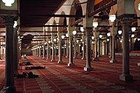 Al Azhar mošejā Kairā, Ēģiptē, ir hipostilu zāle.