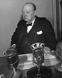Winston Churchill diffusant au Québec, 1943