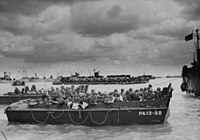 JAV kariai ruošiasi išsilaipinti Jutos paplūdimyje Normandijoje, 1944 m. birželio 6 d.