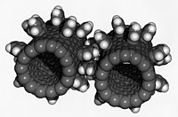Afbeelding van twee "Fullerene Nano-gear" met meerdere tanden.