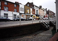 Die Hight Street in der Altstadt von Hemel Hempstead