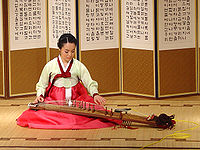 Sanjo gayageum pelaaja  