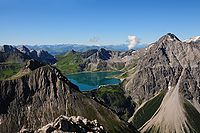 Měsíční jezero v rakouských Alpách vzniklo díky přehradě.  