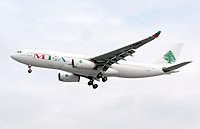 Un A330-200 de Middle East Airlines atterrit à l'aéroport de Londres Heathrow.