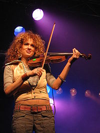 Miri Ben-Ari kontserdil Montrealis 2005. aastal.