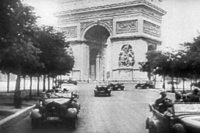 Fransa'nın düşüşünden sonra Paris'teki Alman birlikleri.