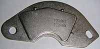 Un magnet de neodim care a fost scos dintr-o unitate de hard disk