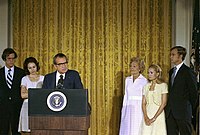 Nixonův rezignační projev v poslední den jeho prezidentského mandátu, 9. srpna 1974
