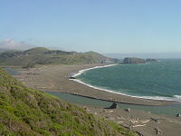 山羊岩海滩和俄罗斯河口。