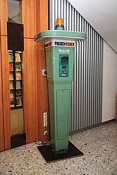 Historical emergency call column "iron guard", exhibited at the German Police University