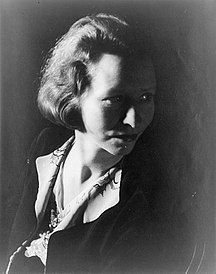 Edna St. Vincent Millay, kuvaaja Carl Van Vechten, 1933.