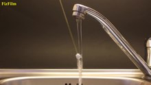 Play media file Bernoulli effect in the water jet