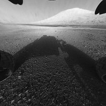 2012 m. rugpjūčio 6 d. roveris "Curiosity" nusileido maždaug už 10 km nuo Aeolis Mons (arba Šarpo kalno) papėdės.