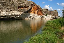 Fitzroy rivier stroomt door Geikie Gorge  