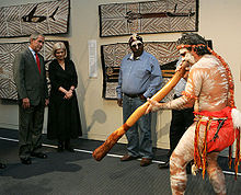 Aufführung von Gesang und Tanz der Aborigines im Australian National Maritime Museum in Sydney.
