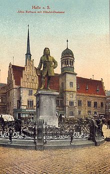Old Halle town hall (demolished as a ruin in 1948), with Handel monument, view around 1905. An initiative is striving to rebuild the town hall.