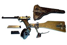 Luger P08 je lahko streljal popolnoma avtomatsko