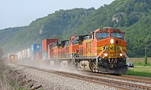 Un treno diesel BNSF.