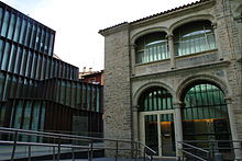 Bibat, museos de arqueología y naipes  