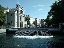 Niederwall with a view of the municipal theatre