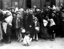 Arrival of Hungarian Jews at Auschwitz concentration camp (May 1944) - photograph from the "Auschwitz Album