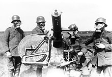 German soldiers with gas masks in the First World War