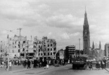 Minolhaus and Georgenkirche after the end of the war