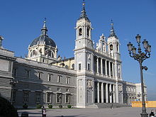 阿尔穆德纳大教堂(Catedral de la Almudena)。