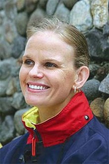 Claudia Poll  