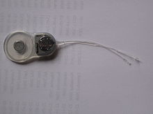 Der innere Teil eines Cochlea-Implantats (Modell Cochlear Freedom 24 RE)