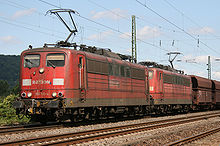 Ore train with center buffer coupler, class 151 in double traction
