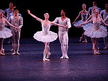 Darcy Bussell ja Carlos Acosta eesriietes.