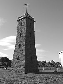 这座灯塔（后来的时间球塔）建于1849-50年