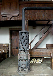 Estufa alsaciana en la iglesia de Fouday